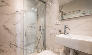 Penthouse moderne de luxe avec un spacieux solarium à vendre, proche des commodités et de la plage à San Pedro, Marbella 785496 