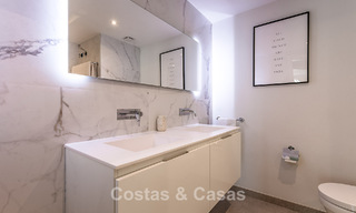 Penthouse moderne de luxe avec un spacieux solarium à vendre, proche des commodités et de la plage à San Pedro, Marbella 785498 