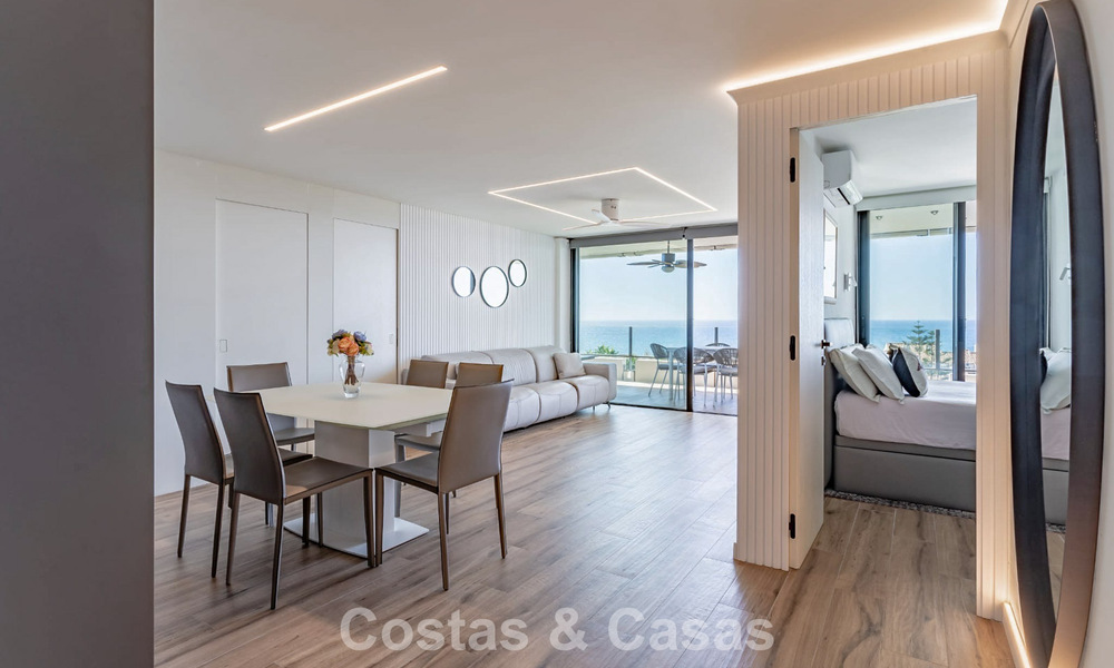 Appartement contemporain rénové de 3 chambres avec vue dégagée sur la mer à vendre à l'est du centre de Marbella 785510