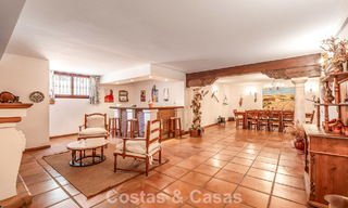 Spacieuse villa espagnole de luxe à vendre dans un quartier résidentiel privé du Golden Mile de Marbella 785674 