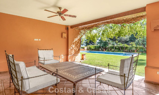 Spacieuse villa espagnole de luxe à vendre dans un quartier résidentiel privé du Golden Mile de Marbella 785690 