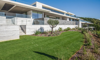 Villa neuve de luxe à vendre avec vue sur la mer, dans un quartier résidentiel sécurisé et surveillé 24/7 à Sotogrande, Costa del Sol 785637 