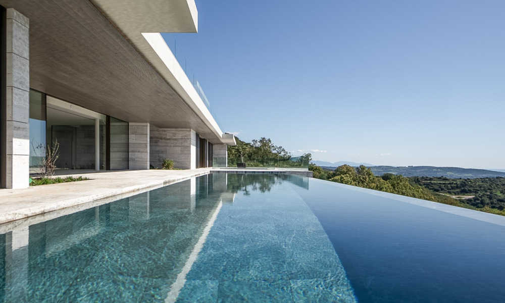 Villa neuve de luxe à vendre avec vue sur la mer, dans un quartier résidentiel sécurisé et surveillé 24/7 à Sotogrande, Costa del Sol 785640