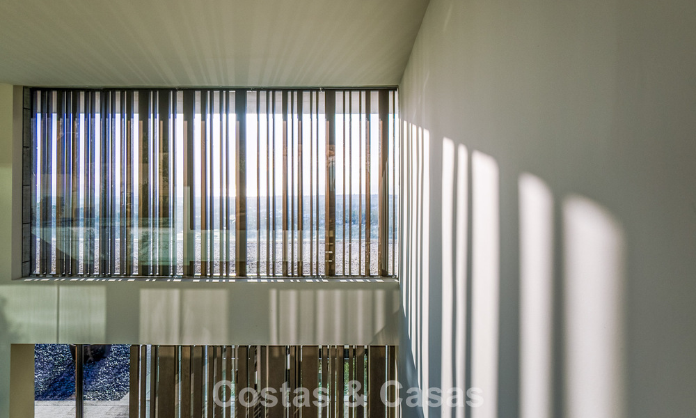 Villa neuve de luxe à vendre avec vue sur la mer, dans un quartier résidentiel sécurisé et surveillé 24/7 à Sotogrande, Costa del Sol 785645