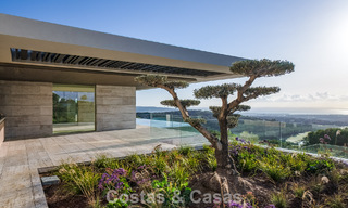 Villa neuve de luxe à vendre avec vue sur la mer, dans un quartier résidentiel sécurisé et surveillé 24/7 à Sotogrande, Costa del Sol 785648 