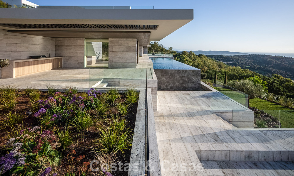 Villa neuve de luxe à vendre avec vue sur la mer, dans un quartier résidentiel sécurisé et surveillé 24/7 à Sotogrande, Costa del Sol 785649