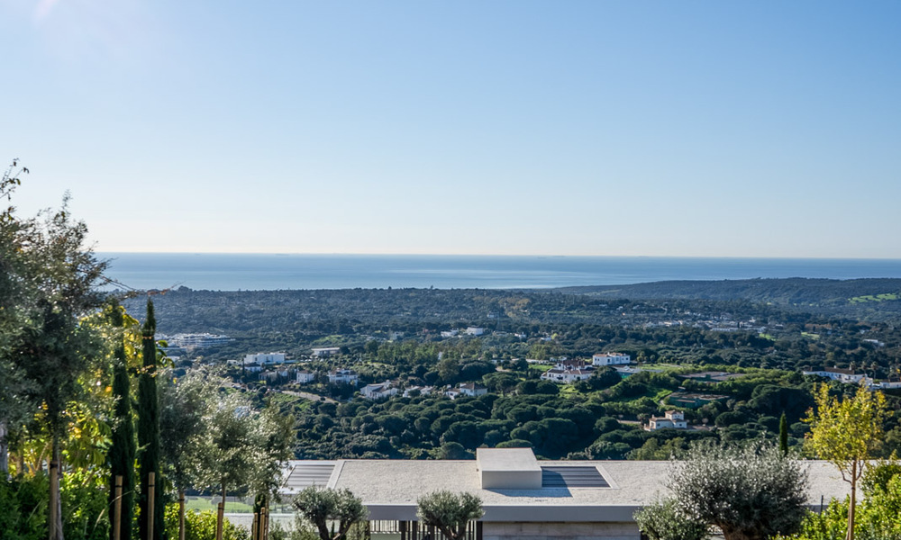 Villa neuve de luxe à vendre avec vue sur la mer, dans un quartier résidentiel sécurisé et surveillé 24/7 à Sotogrande, Costa del Sol 785661