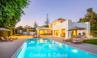 Superbe villa en première ligne de golf à vendre au cœur de Nueva Andalucia, Marbella 785594 