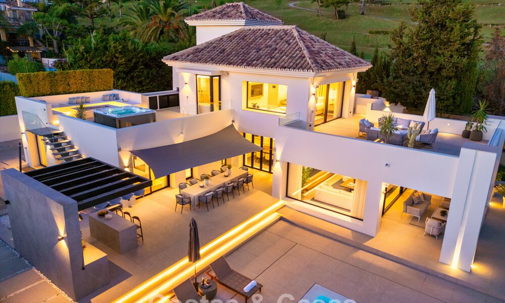 Superbe villa en première ligne de golf à vendre au cœur de Nueva Andalucia, Marbella 785600