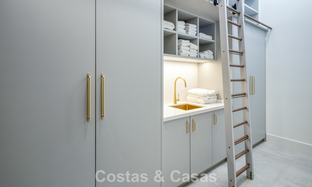 Superbe villa en première ligne de golf à vendre au cœur de Nueva Andalucia, Marbella 785609