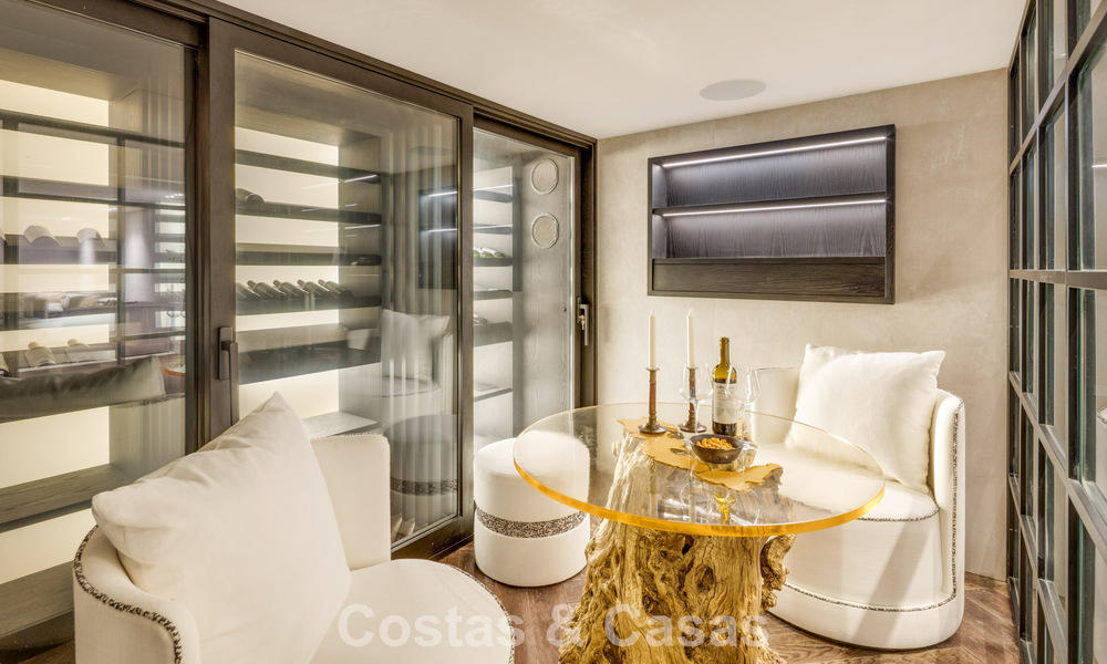 Superbe villa en première ligne de golf à vendre au cœur de Nueva Andalucia, Marbella 785610