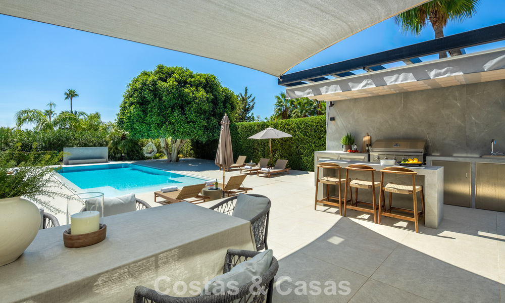 Superbe villa en première ligne de golf à vendre au cœur de Nueva Andalucia, Marbella 785620