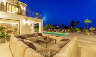 Spacieuse villa de luxe à l'architecture méditerranéenne moderne à vendre sur le Golden Mile de Marbella 785524 