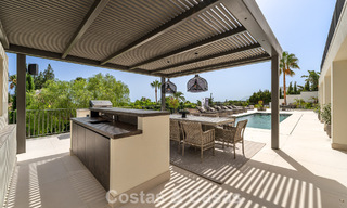 Spacieuse villa de luxe à l'architecture méditerranéenne moderne à vendre sur le Golden Mile de Marbella 785539 