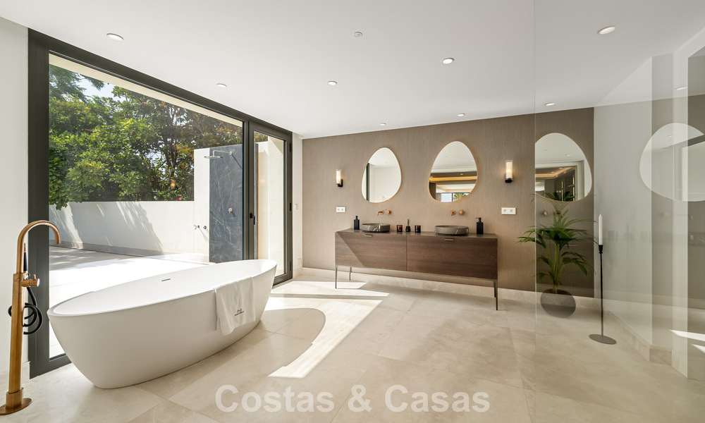 Spacieuse villa de luxe à l'architecture méditerranéenne moderne à vendre sur le Golden Mile de Marbella 785552