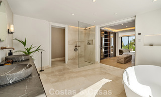 Spacieuse villa de luxe à l'architecture méditerranéenne moderne à vendre sur le Golden Mile de Marbella 785553 