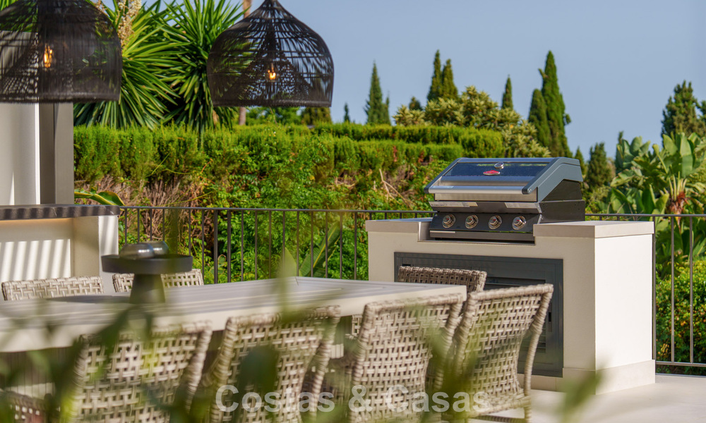 Spacieuse villa de luxe à l'architecture méditerranéenne moderne à vendre sur le Golden Mile de Marbella 785582