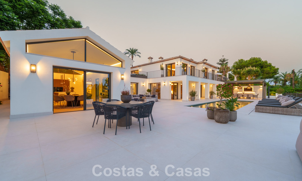 Spacieuse villa de luxe à l'architecture méditerranéenne moderne à vendre sur le Golden Mile de Marbella 785586