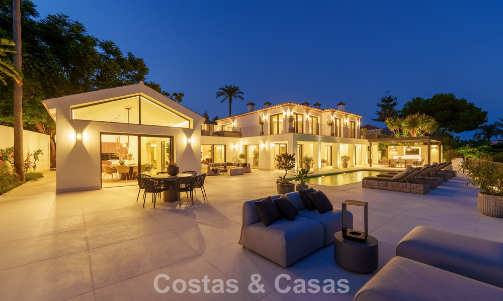 Spacieuse villa de luxe à l'architecture méditerranéenne moderne à vendre sur le Golden Mile de Marbella 785590