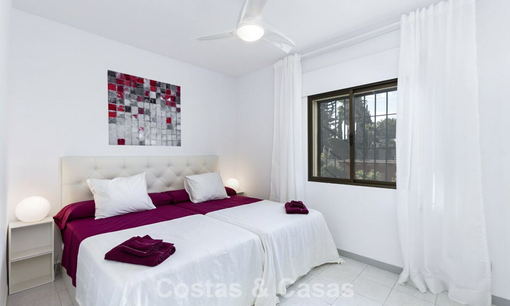 Magnifique villa de 6 chambres à vendre, à côté du club de golf Los Naranjos à Nueva Andalucia, Marbella 785724