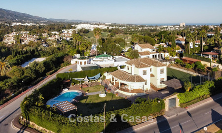 Magnifique villa de 6 chambres à vendre, à côté du club de golf Los Naranjos à Nueva Andalucia, Marbella 785733