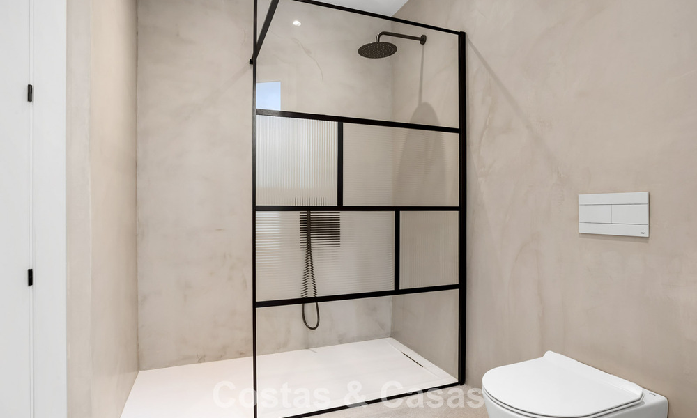 Villa moderne de luxe à vendre en deuxième ligne de golf, dans un quartier résidentiel privilégié, à Benahavis - Marbella 785747