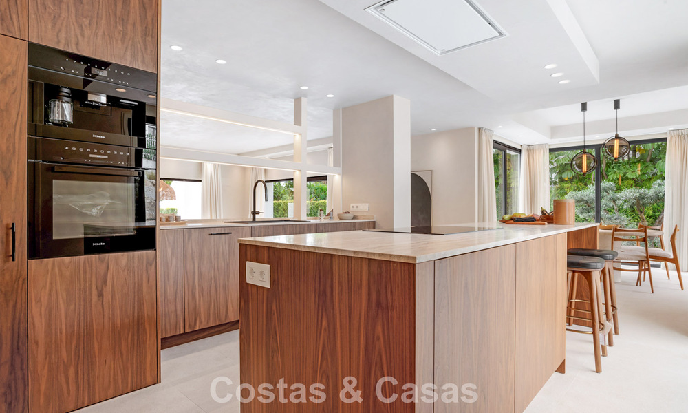 Villa moderne de luxe à vendre en deuxième ligne de golf, dans un quartier résidentiel privilégié, à Benahavis - Marbella 785758