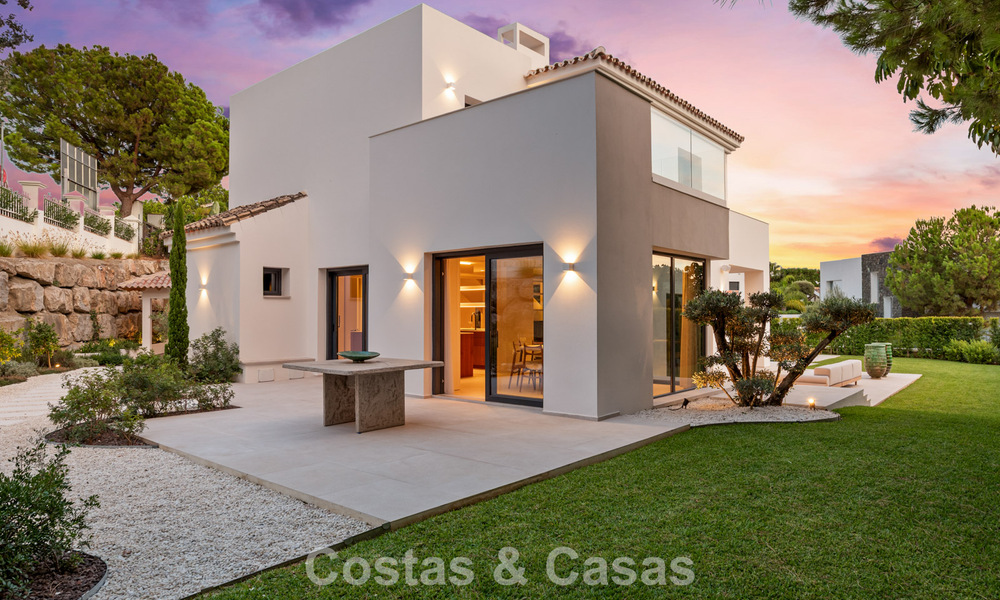Villa moderne de luxe à vendre en deuxième ligne de golf, dans un quartier résidentiel privilégié, à Benahavis - Marbella 785763