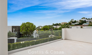 Villa moderne de luxe à vendre en deuxième ligne de golf, dans un quartier résidentiel privilégié, à Benahavis - Marbella 785768 