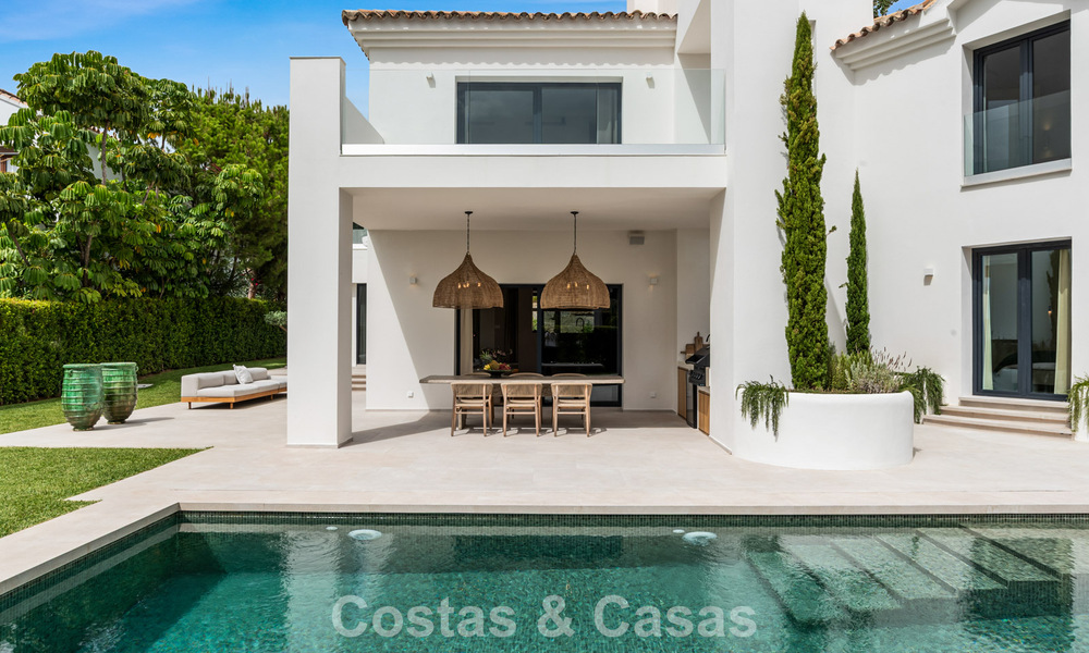 Villa moderne de luxe à vendre en deuxième ligne de golf, dans un quartier résidentiel privilégié, à Benahavis - Marbella 785772
