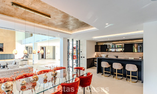 Chef-d'œuvre majestueux à vendre, au style moderne, dans un quartier résidentiel sécurisé de Sotogrande, Costa del Sol 786185 