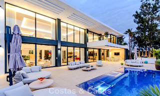 Chef-d'œuvre majestueux à vendre, au style moderne, dans un quartier résidentiel sécurisé de Sotogrande, Costa del Sol 786194 