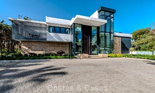 Chef-d'œuvre majestueux à vendre, au style moderne, dans un quartier résidentiel sécurisé de Sotogrande, Costa del Sol 786197 