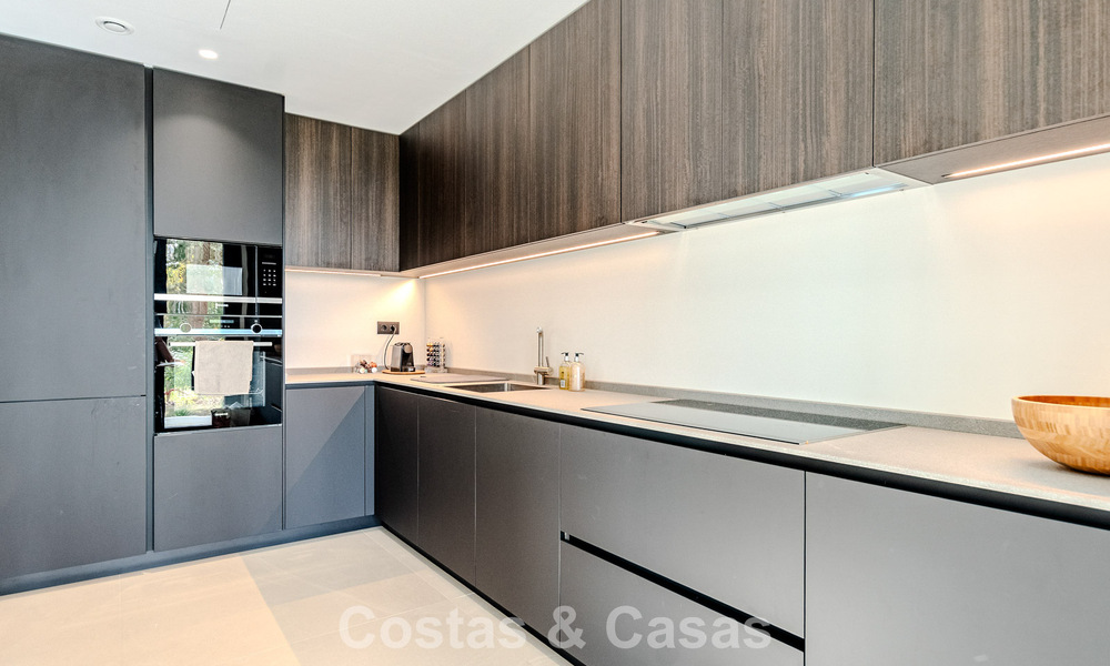 Chef-d'œuvre majestueux à vendre, au style moderne, dans un quartier résidentiel sécurisé de Sotogrande, Costa del Sol 786203