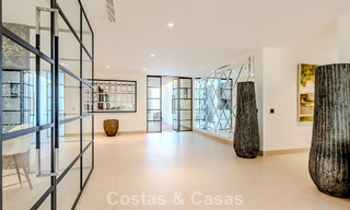 Chef-d'œuvre majestueux à vendre, au style moderne, dans un quartier résidentiel sécurisé de Sotogrande, Costa del Sol 786205 