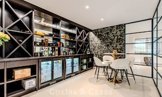 Chef-d'œuvre majestueux à vendre, au style moderne, dans un quartier résidentiel sécurisé de Sotogrande, Costa del Sol 786207 