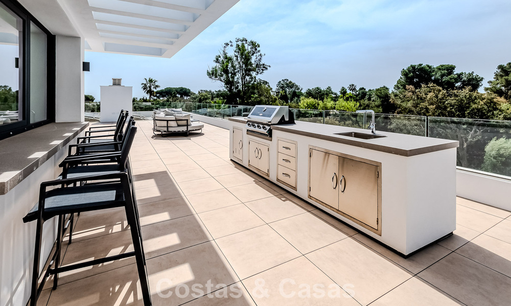 Chef-d'œuvre majestueux à vendre, au style moderne, dans un quartier résidentiel sécurisé de Sotogrande, Costa del Sol 786242