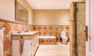 Superbe villa de luxe à vendre, à l'architecture andalouse intemporelle, avec vue sur la mer à Benahavis - Marbella 786046 