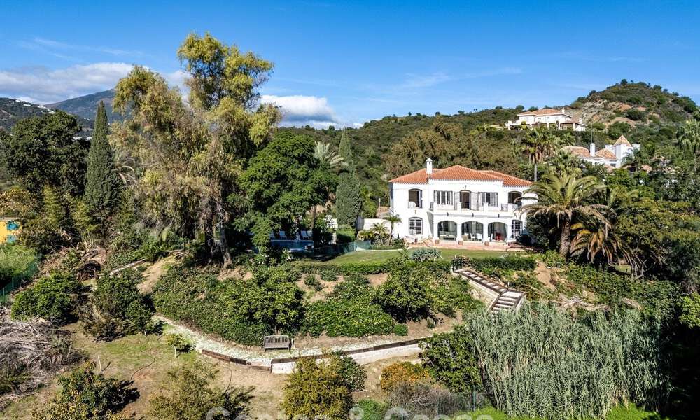 Superbe villa de luxe à vendre, à l'architecture andalouse intemporelle, avec vue sur la mer à Benahavis - Marbella 786056