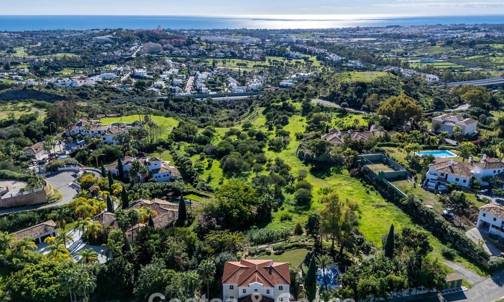 Superbe villa de luxe à vendre, à l'architecture andalouse intemporelle, avec vue sur la mer à Benahavis - Marbella 786059