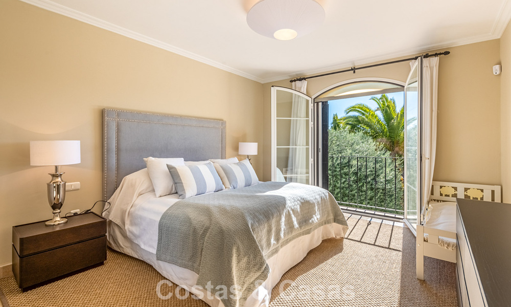 Superbe villa de luxe à vendre, à l'architecture andalouse intemporelle, avec vue sur la mer à Benahavis - Marbella 786062