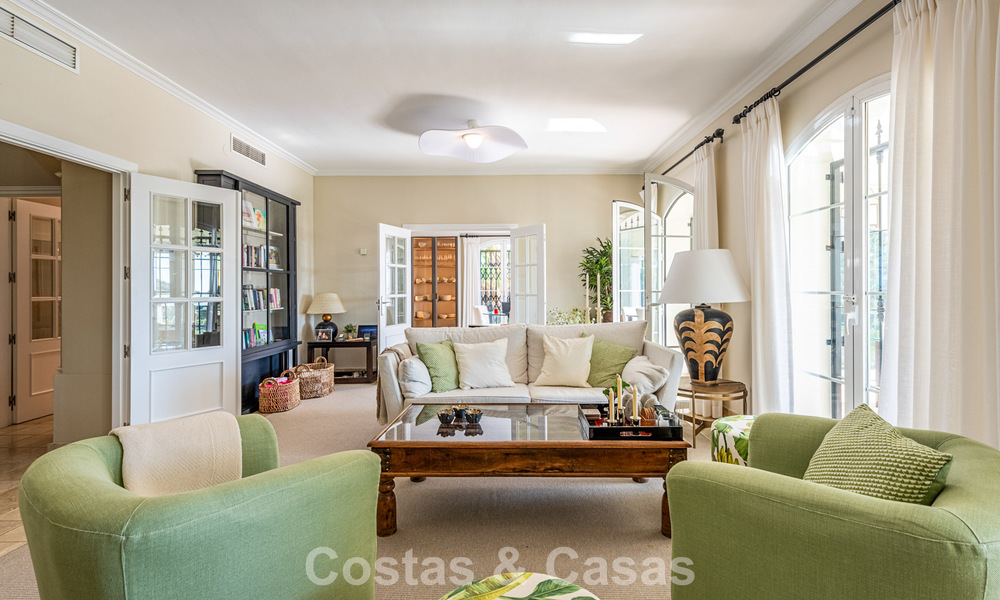 Superbe villa de luxe à vendre, à l'architecture andalouse intemporelle, avec vue sur la mer à Benahavis - Marbella 786072