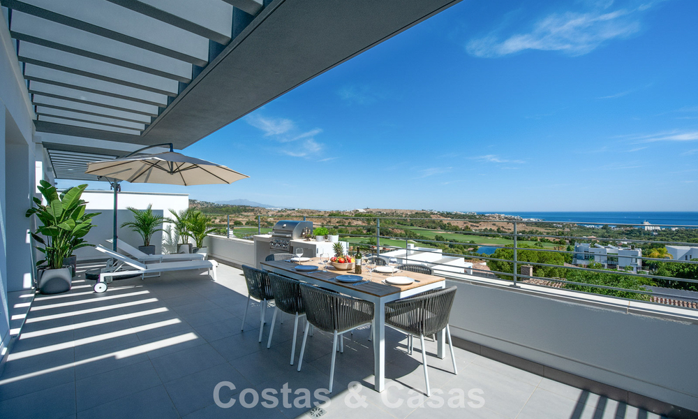 Appartement moderne, neuf et prêt à emménager, à vendre dans un complexe de golf près d'Estepona 785918