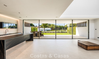 Maison moderne et luxueuse, prête à emménager, à vendre, à la périphérie de Nueva Andalucia et du Golden Mile, Marbella 786024 