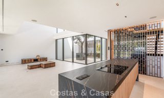Maison moderne et luxueuse, prête à emménager, à vendre, à la périphérie de Nueva Andalucia et du Golden Mile, Marbella 786025 