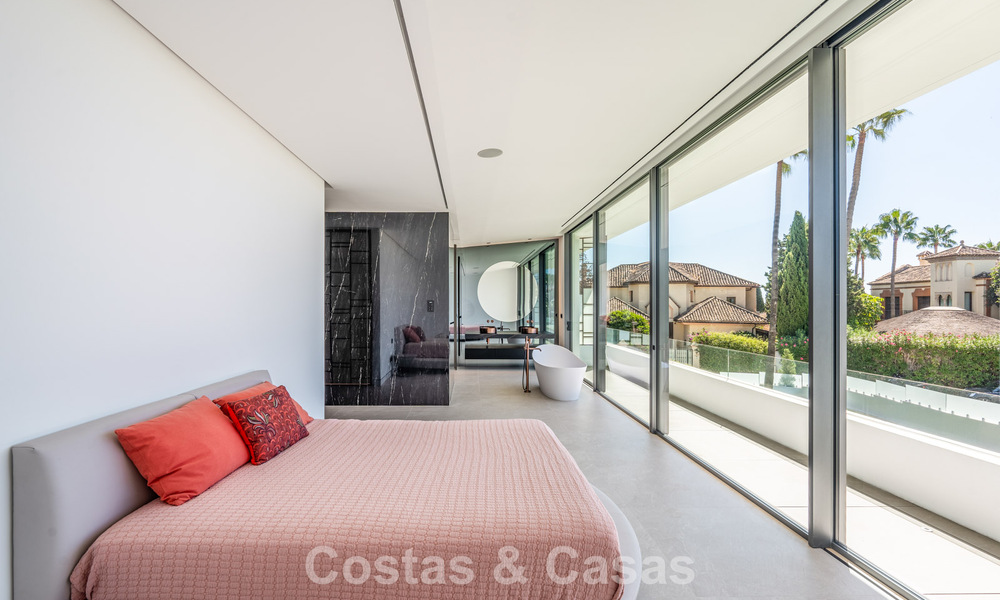Maison moderne et luxueuse, prête à emménager, à vendre, à la périphérie de Nueva Andalucia et du Golden Mile, Marbella 786040