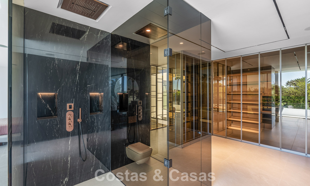 Maison moderne et luxueuse, prête à emménager, à vendre, à la périphérie de Nueva Andalucia et du Golden Mile, Marbella 786042