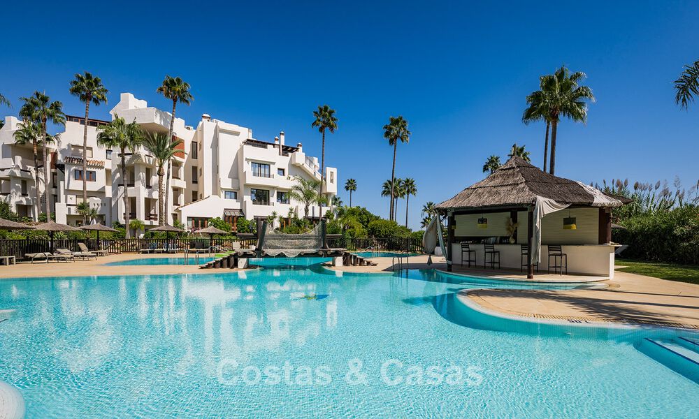 Appartement de luxe en bord de mer, prêt à emménager, à vendre sur le New Golden Mile, entre Marbella et Estepona 785954