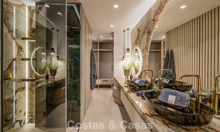 Appartement de luxe en bord de mer, prêt à emménager, à vendre sur le New Golden Mile, entre Marbella et Estepona 785974 