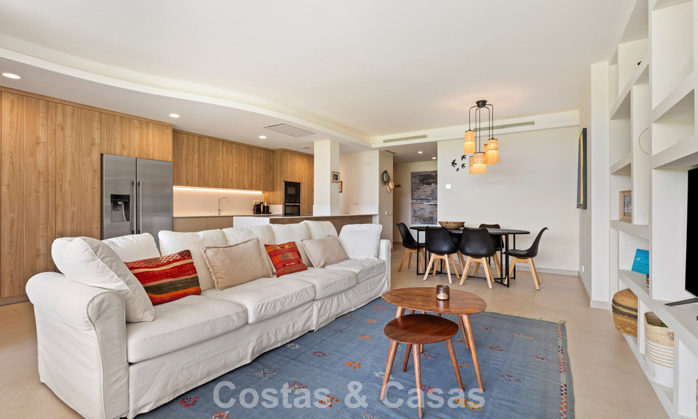 Appartement en rez-de-chaussée avec un immense jardin privé, à vendre dans un complexe de golf à Marbella - Benahavis 785887